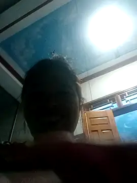 Snapshot of -Yeyi- chatting on May 16, 11:53 am -Yeyi- online show from May 16, 11:53 am