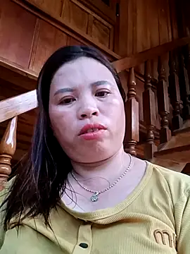 Snapshot of -Yeyi- chatting on June 18, 11:36 am -Yeyi- online show from June 18, 11:36 am