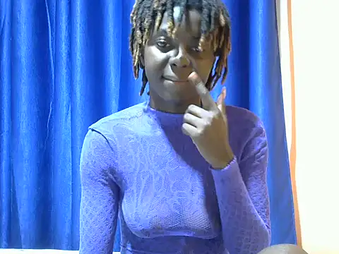Snapshot of dolly_lioness chatting on July 17, 4:12 pm dolly lioness online show from July 17, 4:12 pm