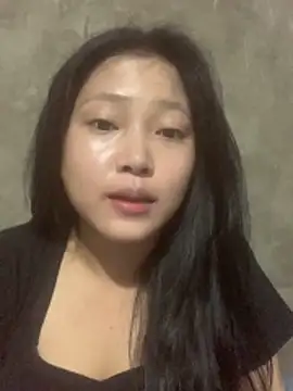 hinami-lo online show from May 17, 8:23 am