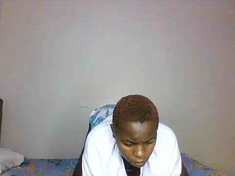 Snapshot of Ebony_sweet_slut chatting on June 3, 12:57 am Ebony sweet slut online show from June 3, 12:57 am