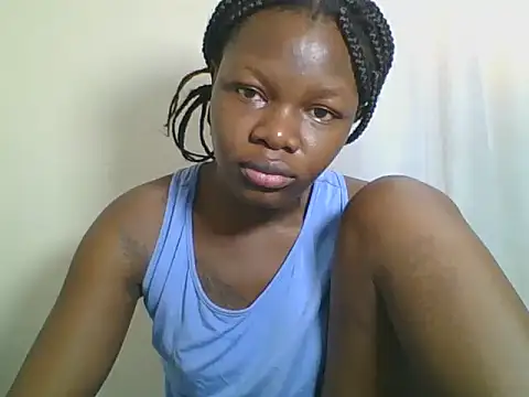 Snapshot of Sweetgal2025 chatting on June 13, 7:17 am Sweetgal2025 online show from June 13, 7:17 am