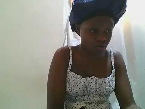 Snapshot of Sweetgal2025 chatting on June 23, 6:55 am Sweetgal2025 online show from June 23, 6:55 am