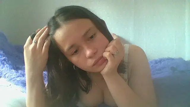 Snapshot of RiaLowelyt chatting on July 10, 10:40 am RiaLowelyt online show from July 10, 10:40 am