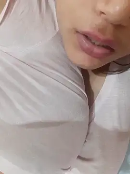 sexyellisa online show from May 30, 2:14 pm