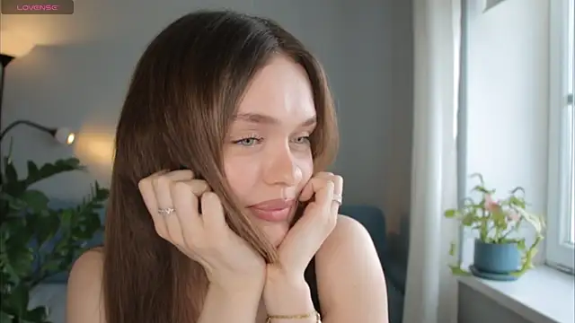 Snapshot of LyBerry chatting on June 1, 12:40 pm LyBerry online show from June 1, 12:40 pm