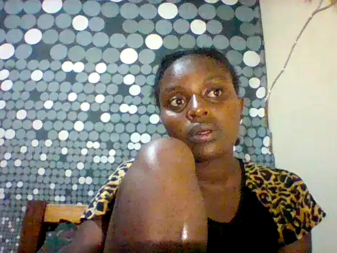liligal online show from June 25, 8:57 pm