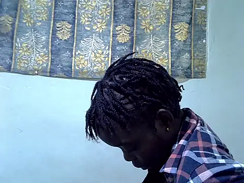Pretty min online show from May 17, 5:49 am