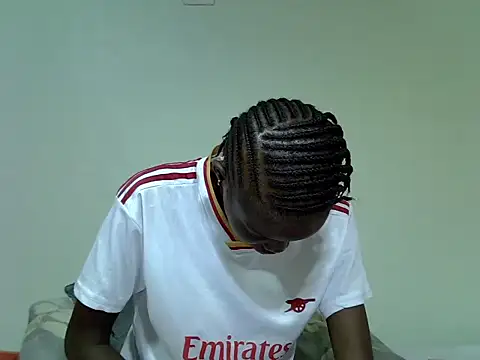 Pretty min online show from July 1, 8:27 am