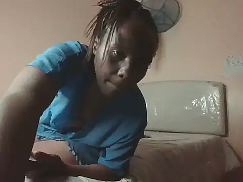 Snapshot of pinky-lips chatting on May 19, 4:46 pm pinky-lips online show from May 19, 4:46 pm