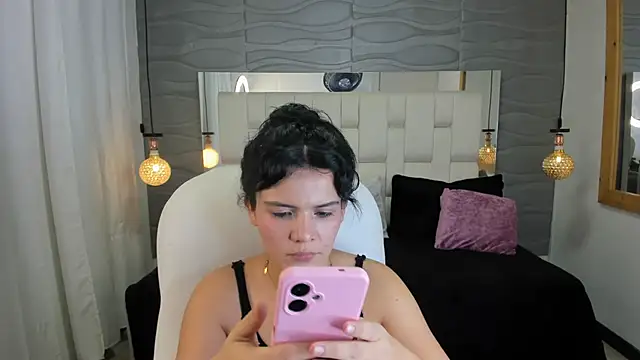 Snapshot of Lia__Kalifa chatting on June 6, 5:50 pm Lia Kalifa online show from June 6, 5:50 pm