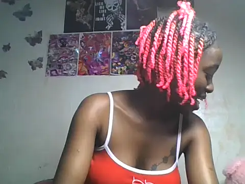 Snapshot of loversoncam chatting on July 4, 7:14 am loversoncam online show from July 4, 7:14 am