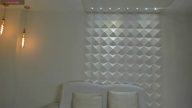 LillySanders online show from July 18, 7:28 pm