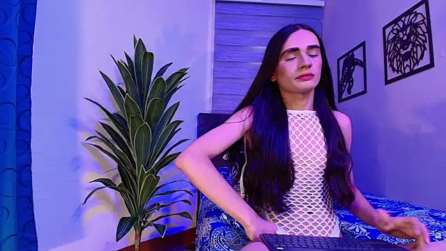 Snapshot of AURALIS_LUX chatting on May 23, 12:20 pm AURALIS LUX online show from May 23, 12:20 pm