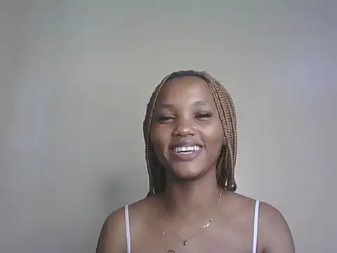 Snapshot of PrettyT5 chatting on July 14, 6:29 am PrettyT5 online show from July 14, 6:29 am