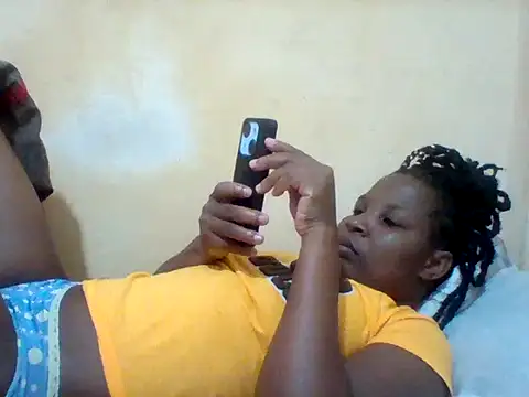 Snapshot of Camilla-Sweets chatting on May 30, 8:44 am Camilla-Sweets online show from May 30, 8:44 am