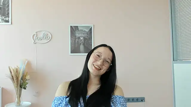 TaColemon online show from May 17, 11:39 am