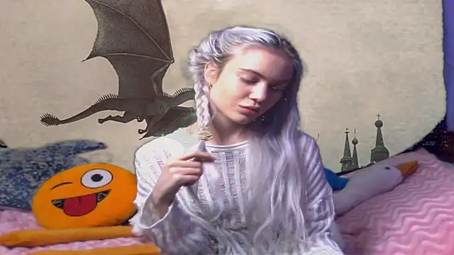 Snapshot of Freya_ice chatting on June 2, 4:36 am Freya ice online show from June 2, 4:36 am