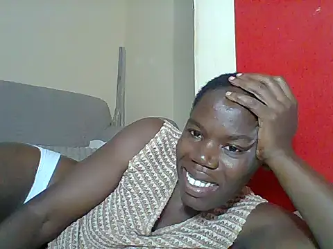 Snapshot of Blacksexyqueen24 chatting on June 26, 8:35 pm Blacksexyqueen24 online show from June 26, 8:35 pm
