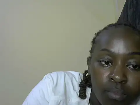 Snapshot of Daddys-girl chatting on May 16, 1:21 pm Daddys-girl online show from May 16, 1:21 pm