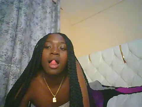 Snapshot of Preetygirlyz chatting on May 18, 4:35 pm Preetygirlyz online show from May 18, 4:35 pm