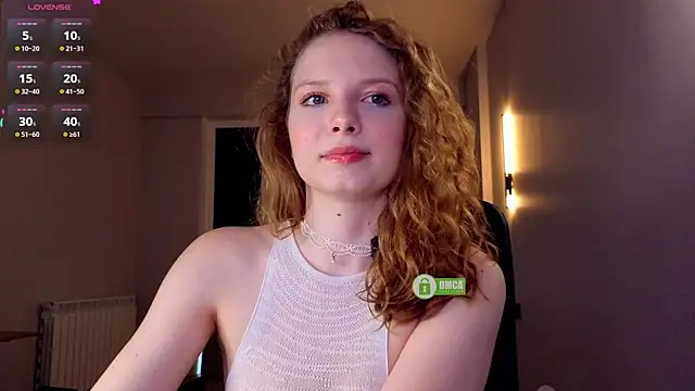 Snapshot of FaeCharm chatting on June 25, 5:06 pm FaeCharm online show from June 25, 5:06 pm