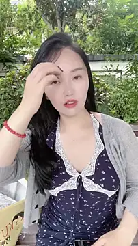 Snapshot of lylxili chatting on July 17, 6:42 am lylxili online show from July 17, 6:42 am