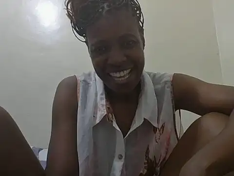 Snapshot of Eebony_Bubbly chatting on June 26, 11:47 am Eebony Bubbly online show from June 26, 11:47 am