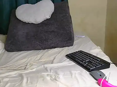 chocolate peggy online show from June 11, 12:08 am