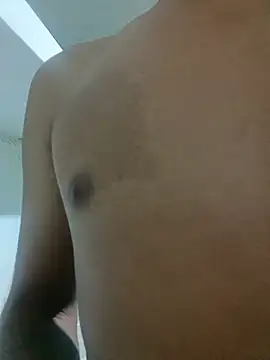 Snapshot of Elyxir04 chatting on July 10, 1:58 pm Elyxir04 online show from July 10, 1:58 pm