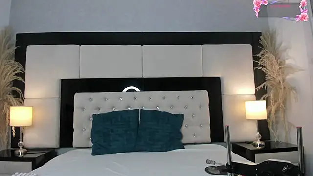 SummerLuna online show from June 20, 3:53 am