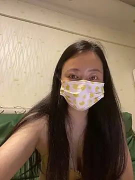 Snapshot of CRROO-AA chatting on May 19, 9:59 am CRROO-AA online show from May 19, 9:59 am