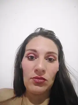 Snapshot of Bluee_lilith chatting on May 19, 5:03 am Bluee lilith online show from May 19, 5:03 am