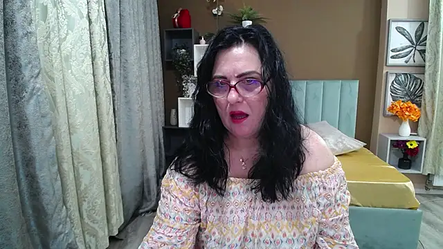 ValerieSmithsx online show from May 31, 5:48 am