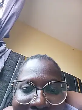 Snapshot of munyyypoo chatting on July 6, 3:03 pm munyyypoo online show from July 6, 3:03 pm