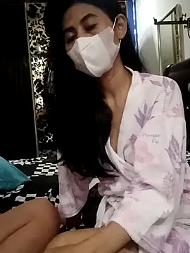 Snapshot of Alisaa0716 chatting on May 18, 6:47 pm Alisaa0716 online show from May 18, 6:47 pm