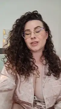 Snapshot of Elissa_Floyd__ chatting on June 4, 9:26 am Elissa Floyd online show from June 4, 9:26 am