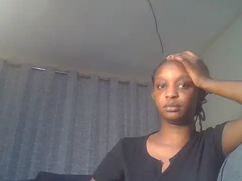 Snapshot of prettyslyy254 chatting on June 3, 6:13 pm prettyslyy254 online show from June 3, 6:13 pm
