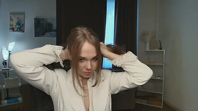 VetaIssacs online show from May 19, 1:28 pm