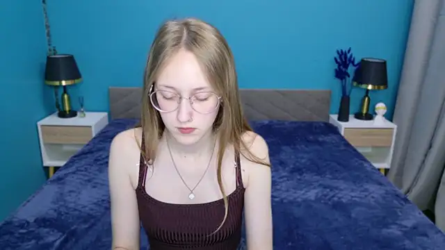Snapshot of Calista_Everleig chatting on May 26, 5:58 am Calista Everleig online show from May 26, 5:58 am