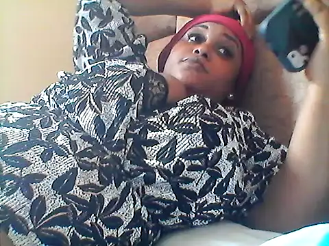 Snapshot of Pretty_sandrah chatting on June 3, 8:06 am Pretty sandrah online show from June 3, 8:06 am