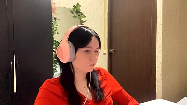 Snapshot of JulianPitta chatting on June 18, 8:13 pm JulianPitta online show from June 18, 8:13 pm