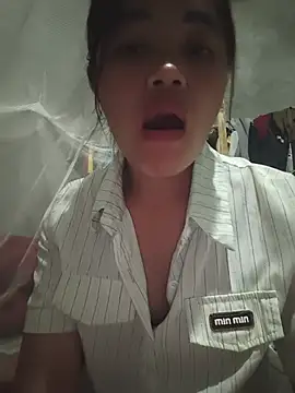 Snapshot of Emma-sin chatting on June 19, 1:15 pm Emma-sin online show from June 19, 1:15 pm