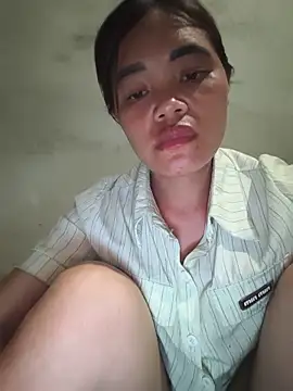 Snapshot of Emma-sin chatting on June 21, 1:57 pm Emma-sin online show from June 21, 1:57 pm