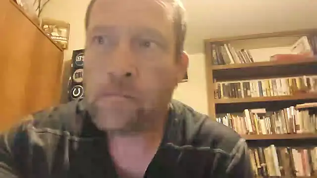 Snapshot of icebergXpress chatting on July 11, 6:16 am icebergXpress online show from July 11, 6:16 am