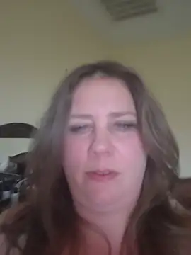 Snapshot of Bigtittymilkmommy chatting on May 21, 11:45 pm Bigtittymilkmommy online show from May 21, 11:45 pm