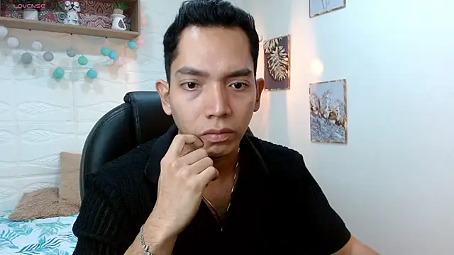 Snapshot of paul_cros chatting on June 19, 11:25 am paul cros online show from June 19, 11:25 am