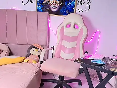 Snapshot of Monika_teenn chatting on July 16, 11:44 pm Monika teenn online show from July 16, 11:44 pm