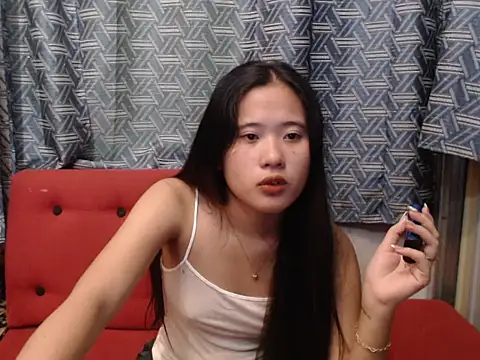 Snapshot of petiteasian_pinaygirl chatting on July 8, 4:50 am petiteasian pinaygirl online show from July 8, 4:50 am