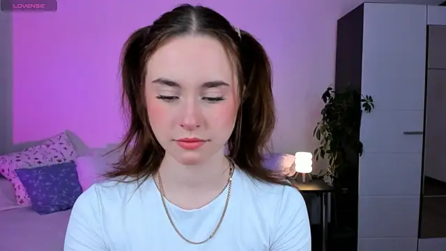 Snapshot of Lilit_Dream chatting on June 11, 2:33 am Lilit Dream online show from June 11, 2:33 am